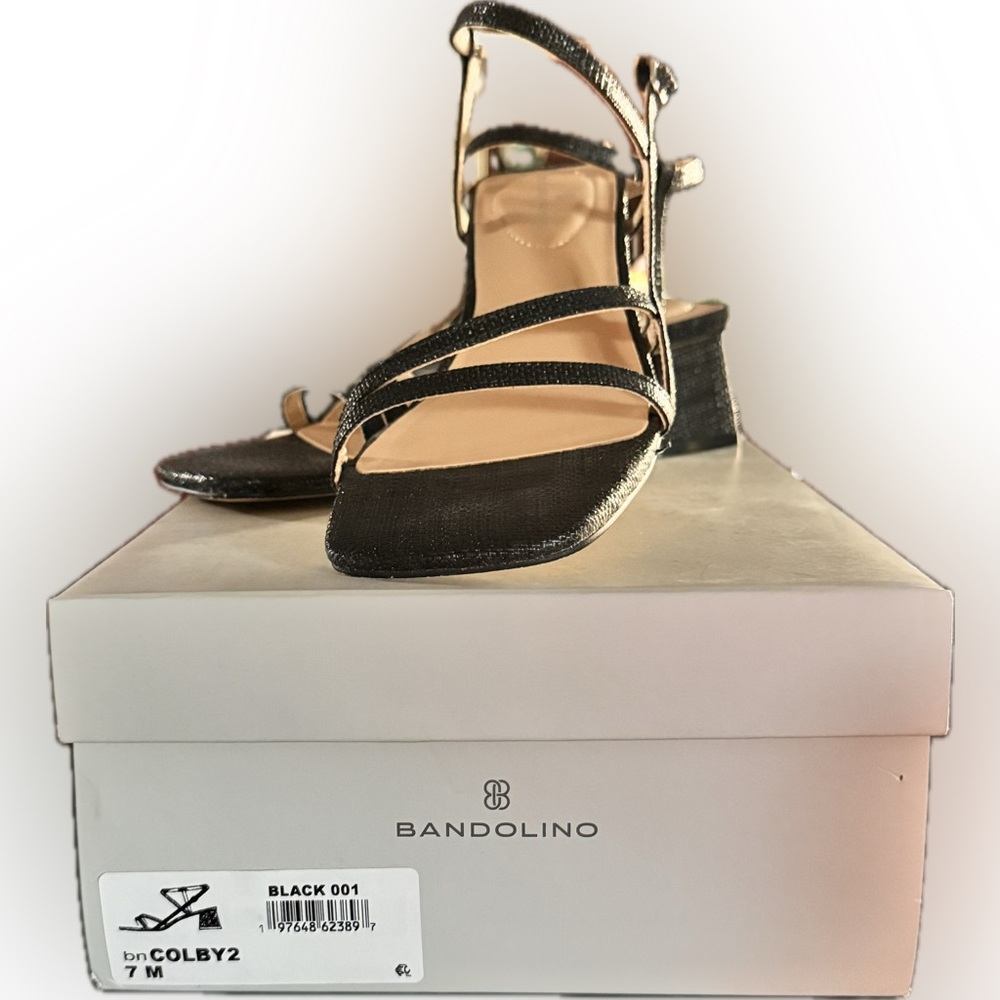 BANDOLINO Elegant Textured Black Strappy Sandal Medium Low Heel Comfort New Sz 7 - Picture 4 of 6